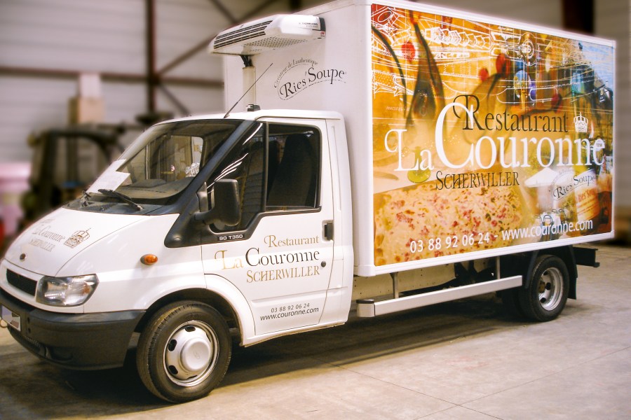 Camion frigorifique du Restaurant À la Couronne de Scherwiller par l'Agence Cré Home.