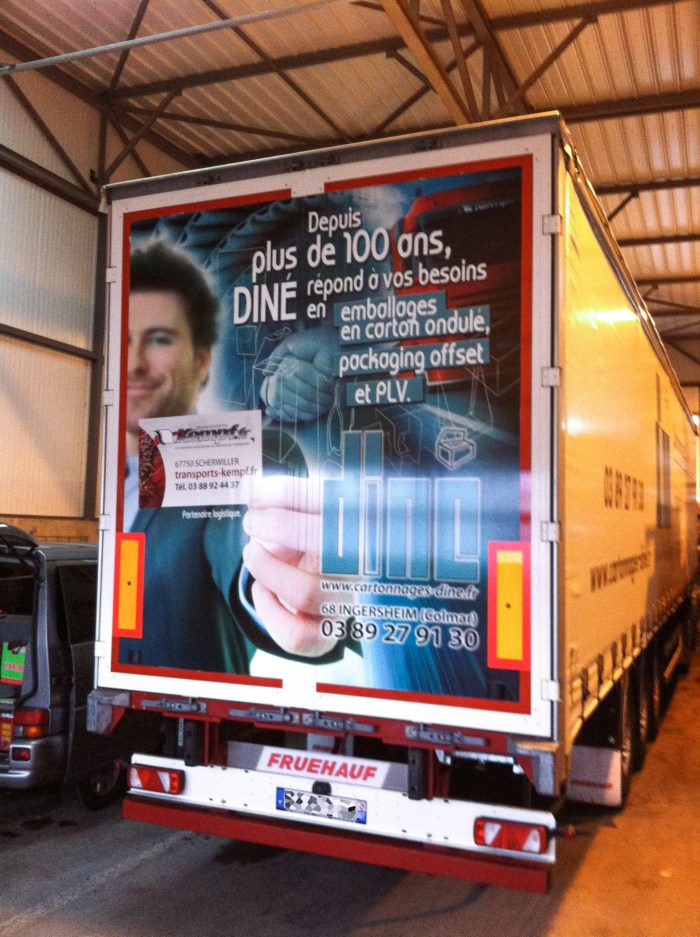 Marquage et décoration de remorque et tracteurs Transports Kempf par l'Agence Cré Home.